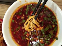 一口香臊子面-十三朝牛馍王擀面皮(骡马市店)