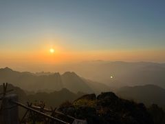 -黄山光明顶山庄