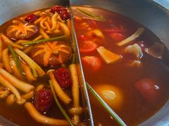 鸳鸯锅-湊湊火锅·茶憩(新中关购物中心店)
