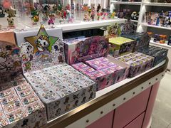 -泡泡玛特POPMART(国金街店)