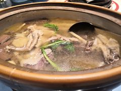 -披云山庄