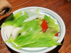 莴笋片炒山药-云海肴·汽锅鸡·云南代表菜(美罗城店)