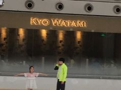 -冰纷万象滑冰场(深圳万象城店)