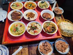-蓝田九大碗民俗食府(蓝田店)
