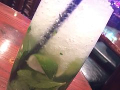 -Hooley's活利仕西餐厅(珠江新城店)