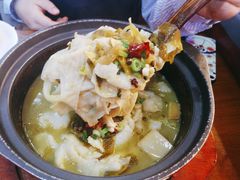 -周鱼小馆石锅酸菜鱼(活力汇店)