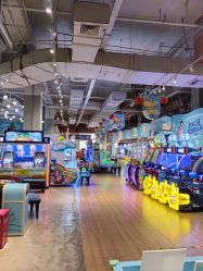 -探奇乐园蹦床公园(日月广场店)