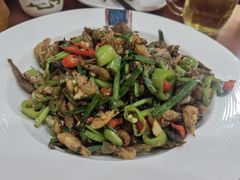 -湖南人家湘菜馆(镇江路店)