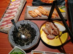 -山之屋炭火烧肉·生啤畅饮(大朗万科中央公园店)