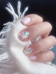 -悦指间美甲美睫