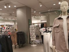 -H&M(鹏欣水游城店)