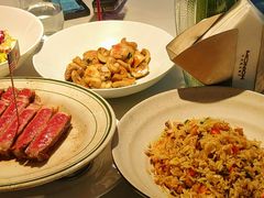 -MONICH牛排融合餐厅(和义大道购物中心店)