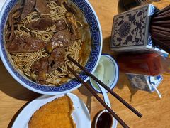 -沪西老弄堂面馆(定西路店)