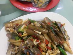 -小辣妹川味海鲜加工店(第一市场椰风巷店)