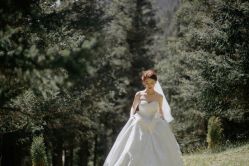 -MANLI BRIDAL婚纱
