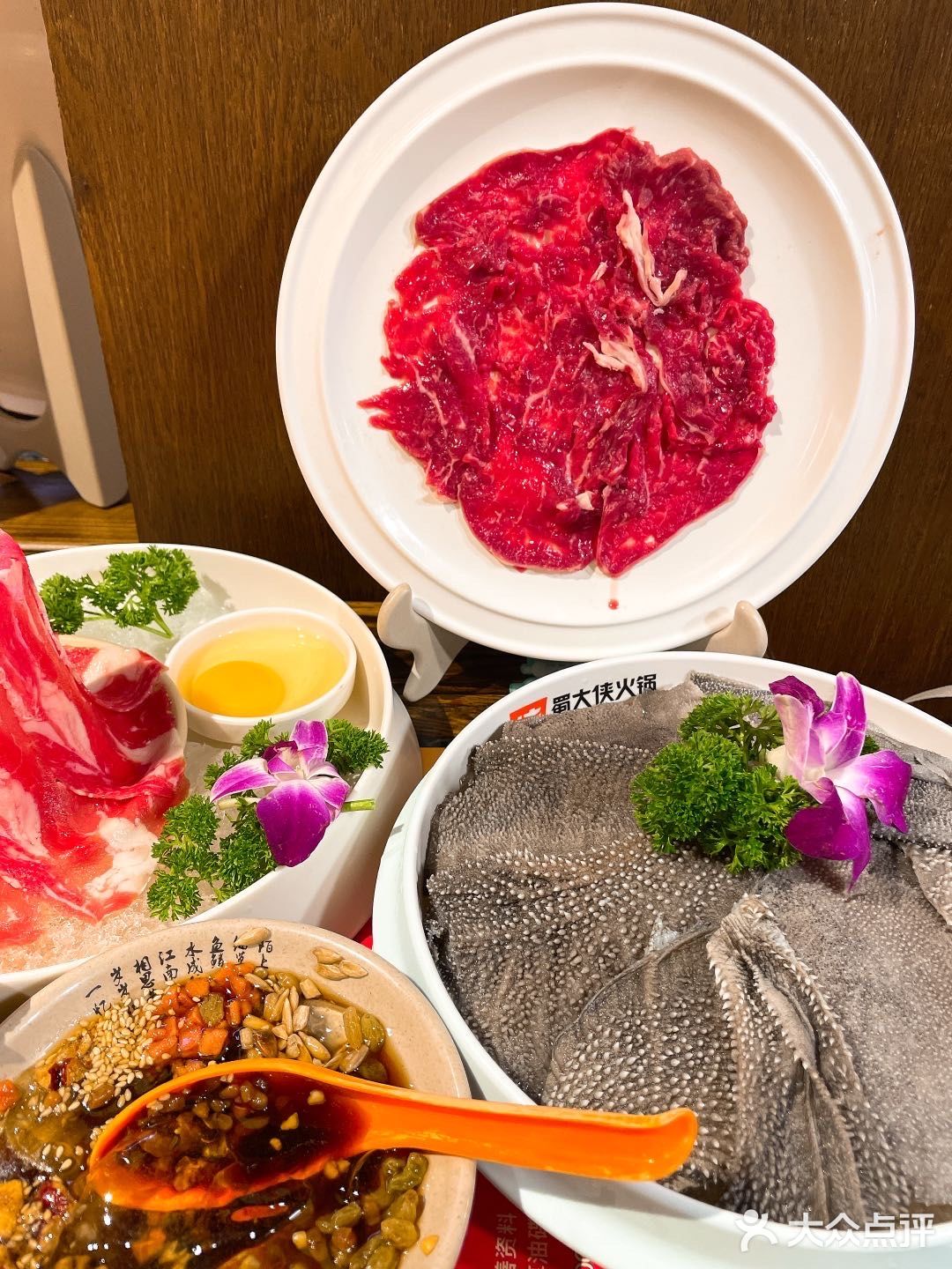 隐藏在人广的超大沉浸式古风火锅店