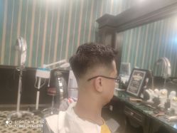 -海文先生国潮烫染男士理发馆