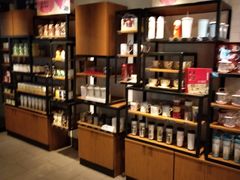零售区-星巴克(哈尔滨新一百店)