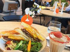 -玲婧胡同·生日蛋糕·餐厅(嘉里城店)