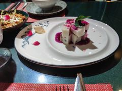 -忘忧草融合私房菜(红鼎国际店)