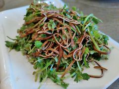 三叶香拌黑豆丝-富雅饭店(建设路二段店)