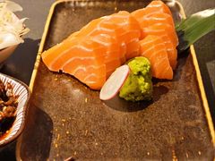 -铭牛烧肉·和牛海鲜自助(高新月牙湖店)