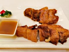 昆明烤乳鸭-梦都海鲜酒家(万达广场江桥店)