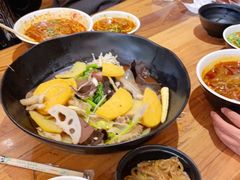 -万记麻辣烫国展总店