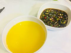 -鲜入围煮花胶鸡海鲜火锅