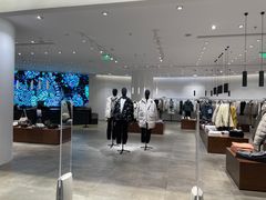 -URBAN REVIVO(上海中庚漫游城店)