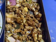 -老东镇啤酒屋海鲜加工·蒸汽海鲜·海鲜烧烤(台东店)