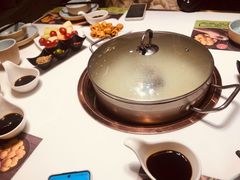 -洪氏嗨捞·猪肚鸡火锅(阳光天地店)