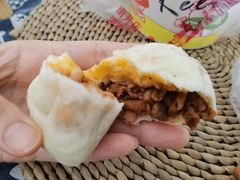奥尔良鸡腿包-老陶包子铺(南大西南村店)