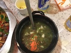 -兔行天下-鸿鹤鲜锅兔(中海国际店)