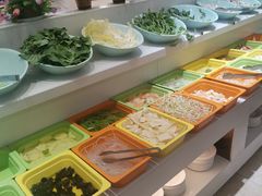 -泉福居酱骨头自助广场(南大街商业步行街店)