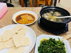 -山里人家土菜馆(茅山店)