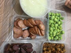 绿豆粥-蓝精灵饺子店
