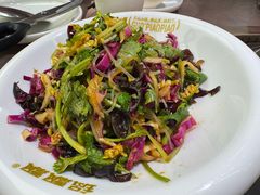 -锅飘飘·东北铁锅炖(雨花客厅店)