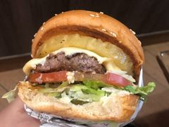 -The Habit Burger Grill 哈比特汉堡(世博店)