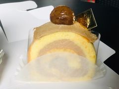 蒙布朗栗子卷单片-卷心卷意·轻甜蛋糕(新光天地店)