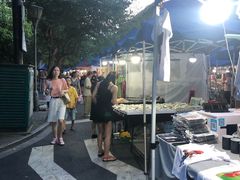 -吴山路夜市
