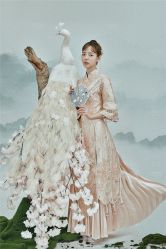 -易摄影婚纱摄影工作室