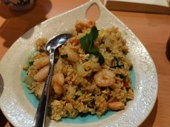 三文鱼虾仁炒饭-悠然湯·汗蒸汤泉会馆