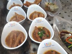 -领鲜活海鲜榴莲自助火锅(东门店)