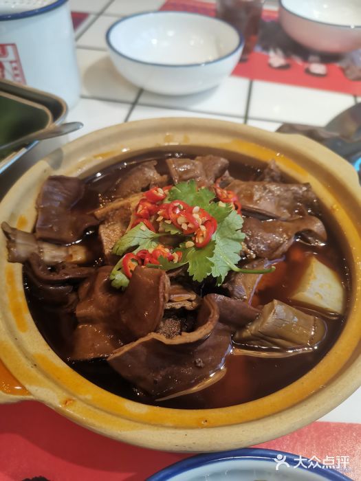 贤合庄卤味火锅(岭南天地店)一碗牛杂图片