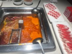 -海底捞火锅鲜切牛肉主题店(长寿路店)