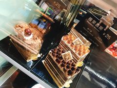 榛果慕斯-皇后西斯汀(千姿汇店)