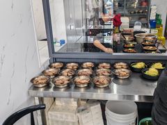 -老秦盖浇饭鸭子饭(回音必小区店)