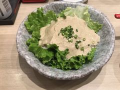 蟹黄沙拉-梅丘·寿司の美登利(银座店)