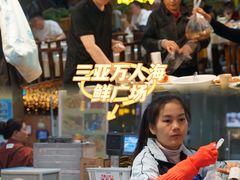 -三亚火车头万人海鲜广场